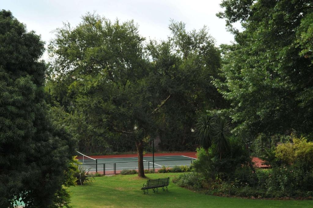 A Peaceful Retreat Bed & Breakfast Sandton Esterno foto